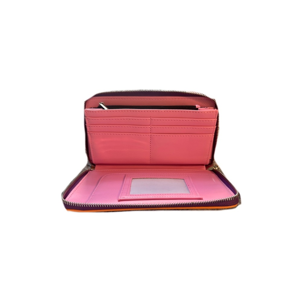 New Betsey Johnson - Pink Quilted Wristlet - Picture 3 of 6
